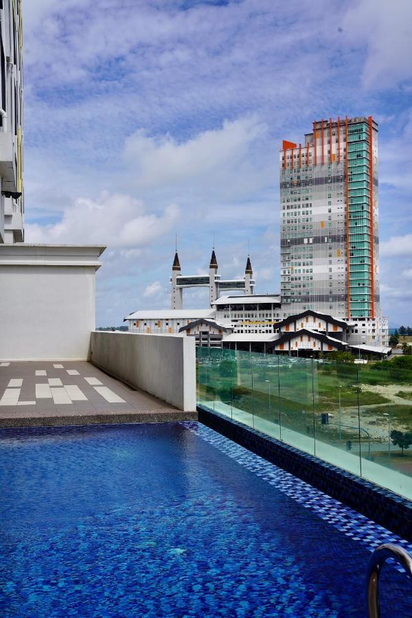 Casa Callisto Homestay - New Seaview With Pool 3Br Apartment Ladang Tanjung Куала-Тренгану Экстерьер фото